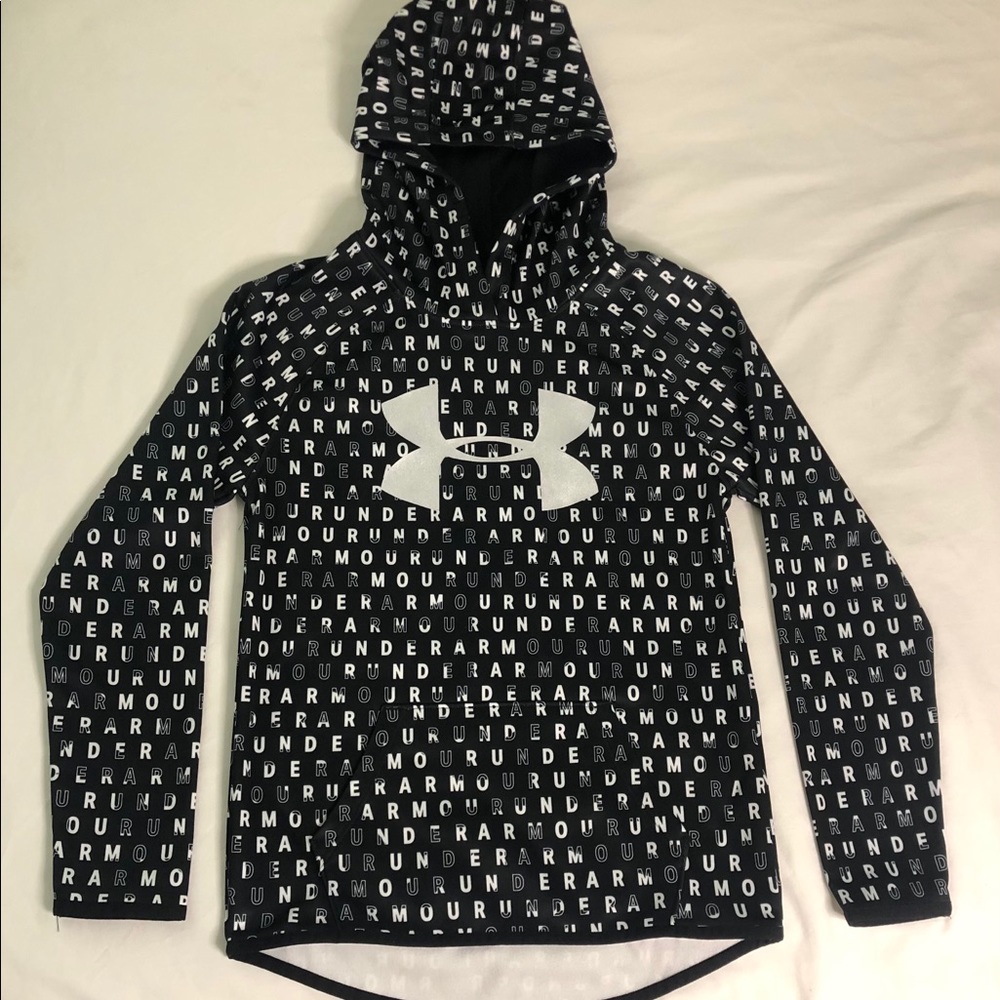 black under armour hoodie